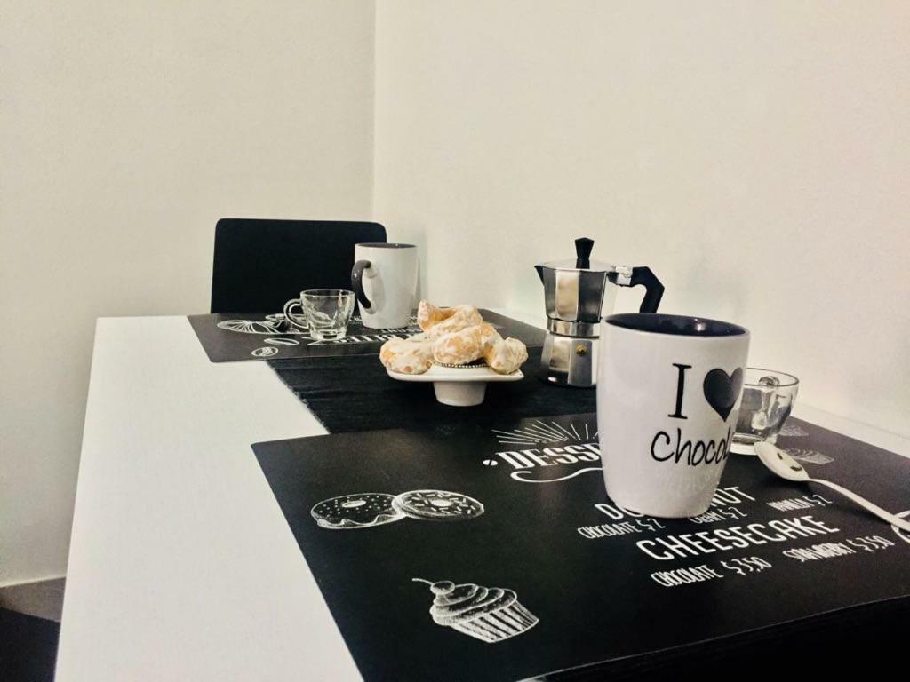 Rita'S Home نابولي المظهر الخارجي الصورة